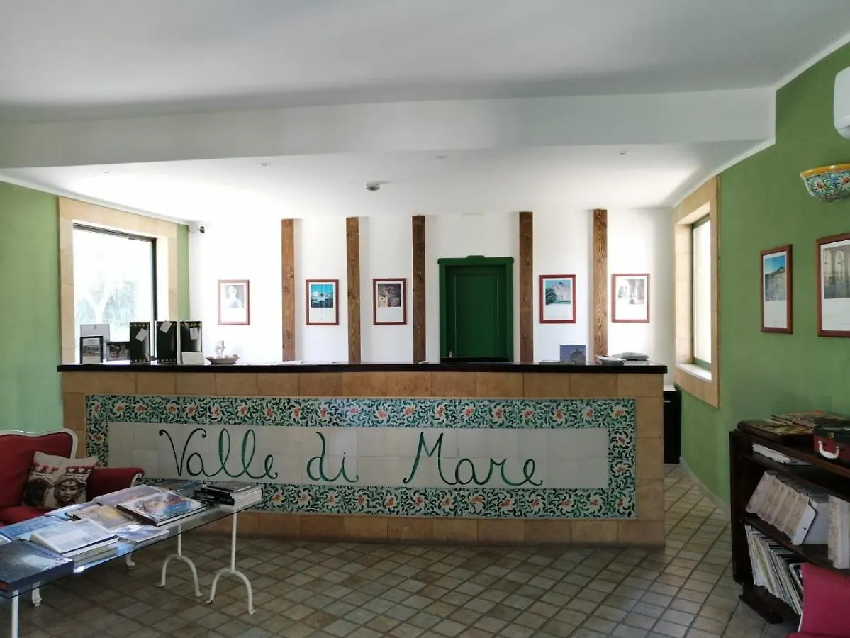 Valle Di Mare Country Resort Fontane Bianche 4*,