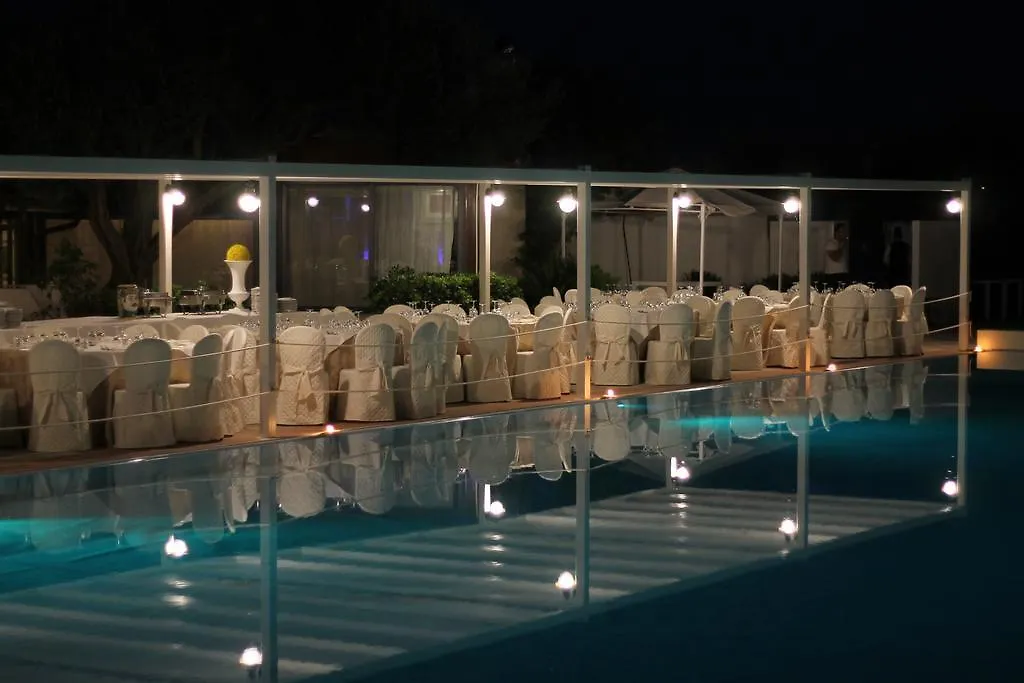 Valle Di Mare Country Resort Fontane Bianche Hotel
