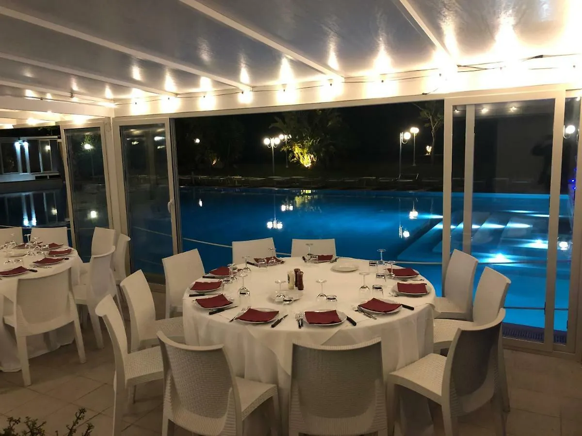 Valle Di Mare Country Resort Fontane Bianche 4*,  Italie